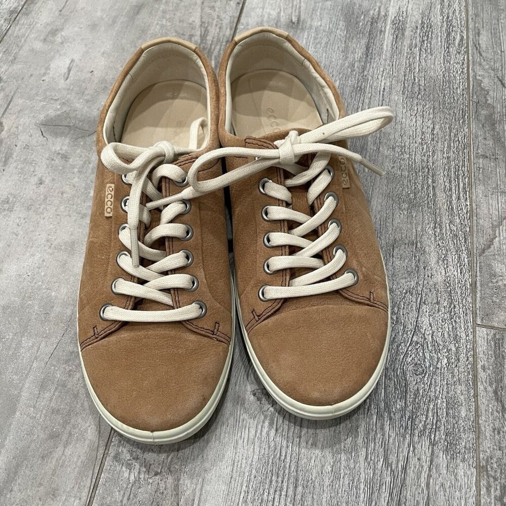 Ecco Women’s Size 7.5 Soft Retro Brown Suede Danish Design Lace Up Walking Shoes